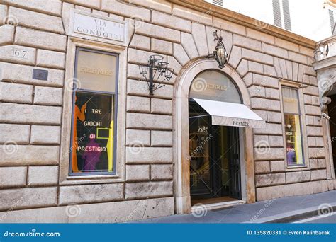 hermes store in italy